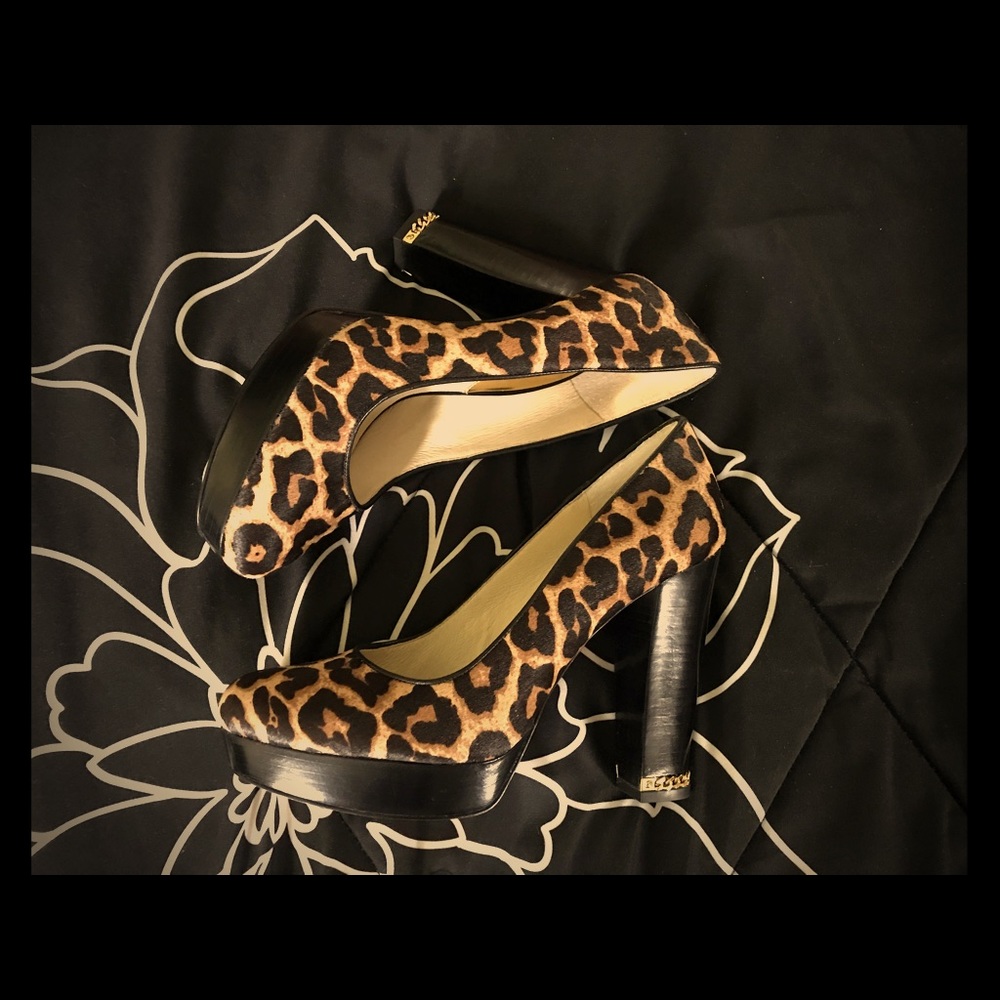 Michael Kors Sabrina Pumps Leopard Print